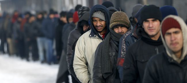 Členské štáty EÚ prijímajú migrantov rýchlejšie, ale naďalej neplnia ciele