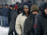 Členské štáty EÚ prijímajú migrantov rýchlejšie, ale naďalej neplnia ciele