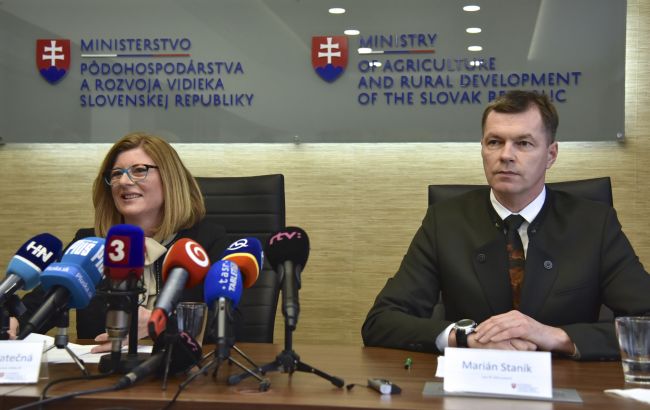 MATEČNÁ: MPRV a Lesy SR podniknú kroky, aby Slánske lesy zostali v majetku SR