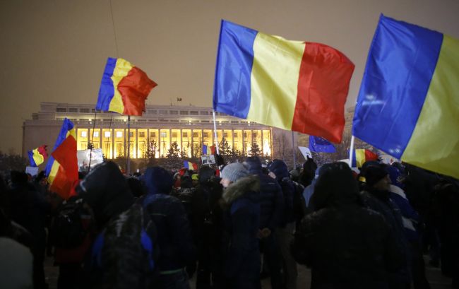 Protivládne demonštrácie v Rumunsku neustávajú