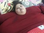 Žena vážiaca 500 kg odcestovala letecky do Indie na operácie
