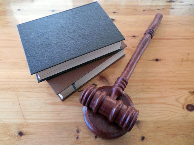 Súd bude rozhodovať v prípade lekára obžalovaného z detskej pornografie