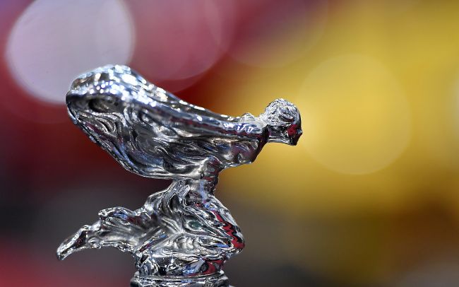 Rolls-Royce vykázal za minulý rok čistú stratu