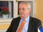 Zeman podpísal protifajčiarsky zákon