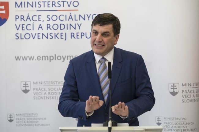 ONDRUŠ: SR v EÚ presadzuje princíp rovnakých platov v rovnakej firme