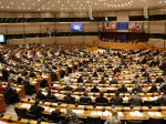 Europarlament podporil rýchlejšie znižovanie emisií skleníkových plynov