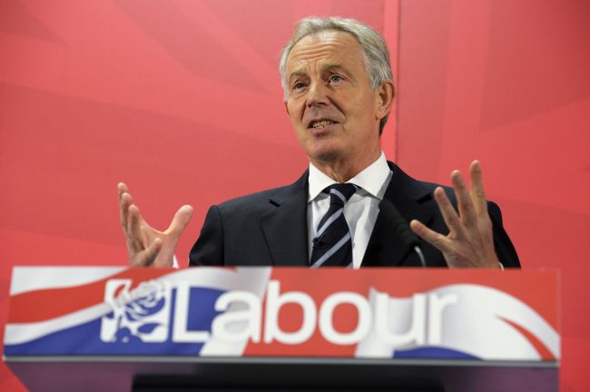 Tony Blair chce presvedčiť Britov, aby zmenili názor na brexit