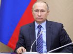Putin podpísal dekrét uznávajúci dokumenty vydané separatistami na Ukrajine