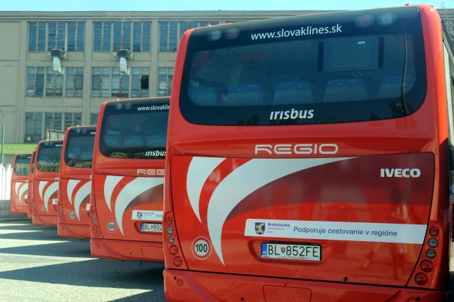 Rezort dopravy rokuje s rezortom školstva o pilotnom projekte školských autobusov