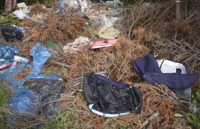 Obce s rómskymi komunitami budú môcť odstrániť čierne skládky odpadu