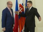 Babiš kritizuje neúčasť Sobotku na piatkovej časti summitu EÚ, zastúpi ho Fico