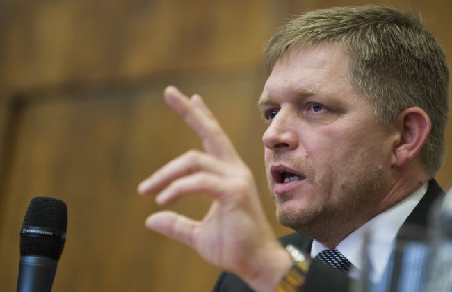Nárast podpory extrémizmu je dôsledkom toho, že ľudia chcú zmenu, tvrdí Fico