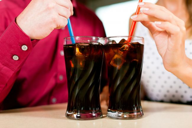 Spôsobuje pitie sladených nápojov cukrovku?