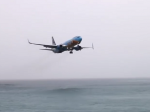 Video: Boeing 737 sa takmer zrútil do mora