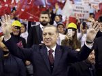 Erdogan pohrozil prehodnotením vzťahov s "fašistickou" Európou