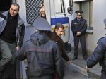 Počas víkendových protestov v Bielorusku zadržali od 400 do 700 ľudí