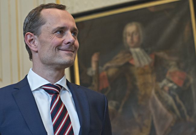 Slovensko ešte má šancu presadiť Procházku do Luxemburgu