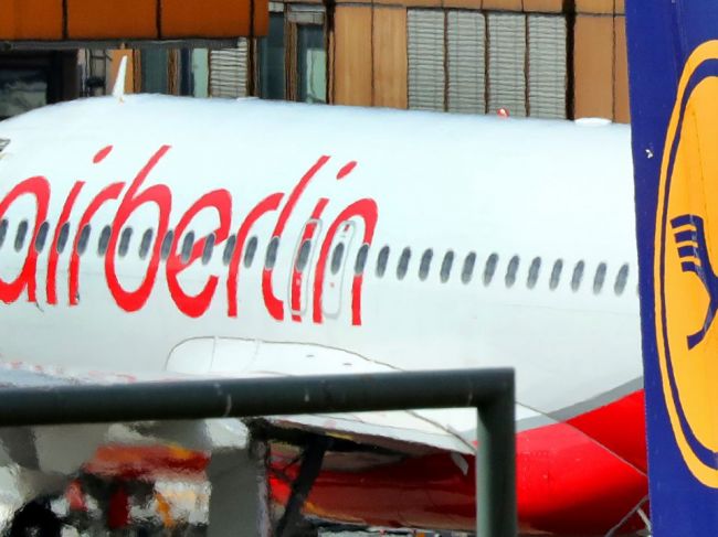 Potkan zapríčinil, že lietadlo muselo desať dní zostať na zemi
