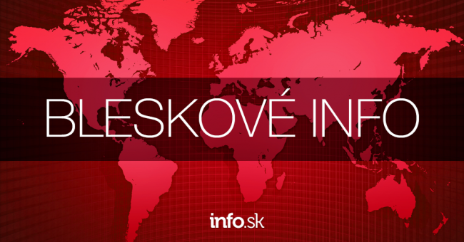 Hasiči zasahujú pri nehode na Markovej ulici v Bratislave