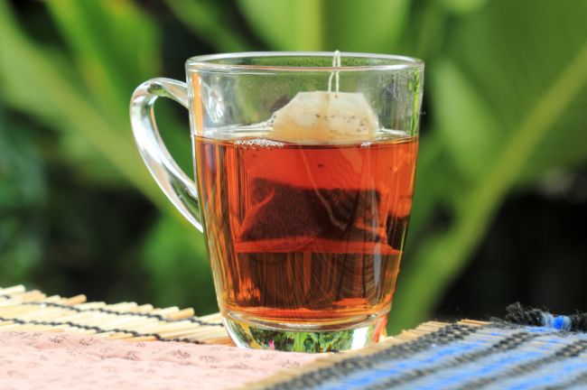 11 spôsobov, ako využiť čajové vrecúška v záhrade