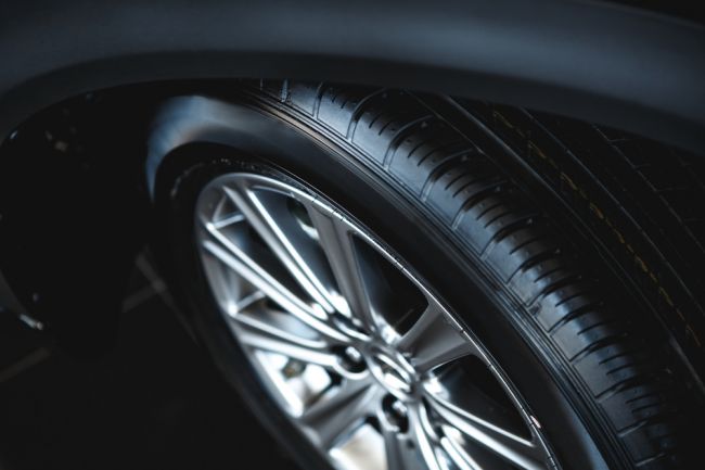 Dve ženy zahynuli, keď do ľudí na parkovisku kostola narazilo SUV