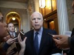 McCain obvinil Rusko zo spolupráce na chemickom útoku v Sýrii