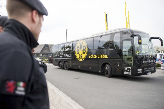 Po útoku na autobus Borussie zadržali podozrivého, v náloži boli kúsky kovu