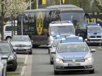 Podozrivým z útoku na autobus Borussie je islamista z Iraku