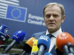 Expremiér Tusk vypovedal ako svedok v kauze dvoch generálov