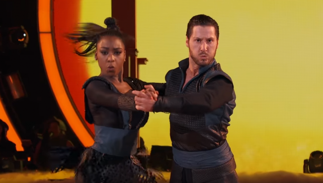 Video: Tanečníci predviedli bravúrny výkon na motívy známej rozprávky