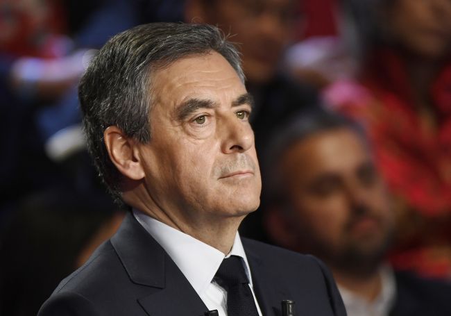 Fillon má najvyšší stupeň ochrany, napriek tomu mu v Lille vykradli auto