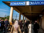 Na vlakových staniciach v Dunajskej Strede a Komárne pribudli dvojjazyčné názvy