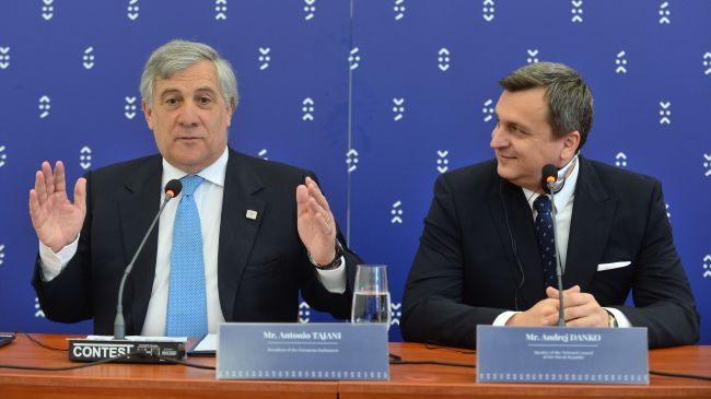 Tajani: Európa sa zaväzuje bojovať proti terorizmu spoločne