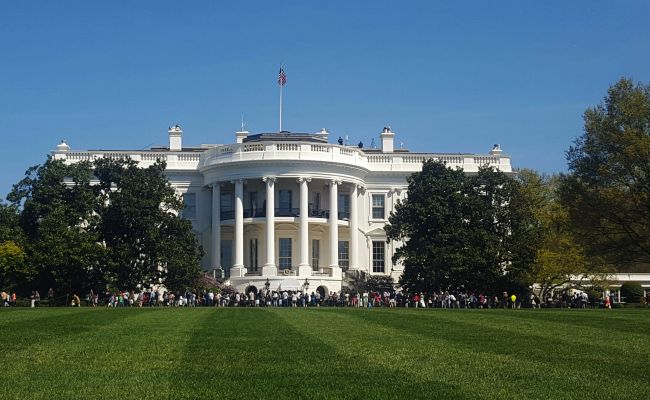 Americká novinárka: V Bielom dome je osamelo a "deravo"