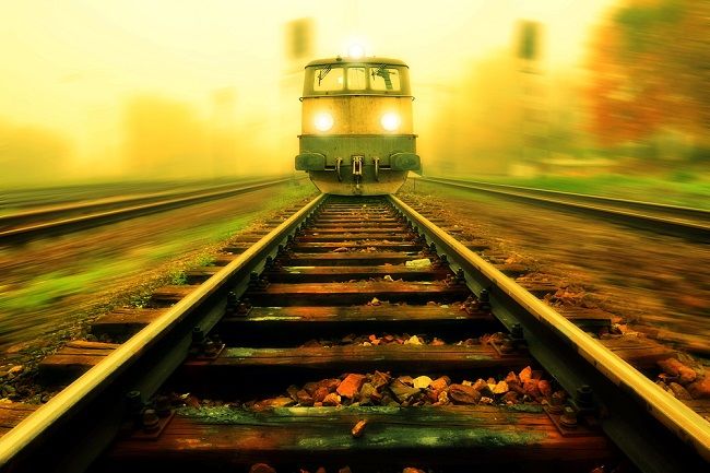 Zrážka s vlakom stála muža v koľajisku život