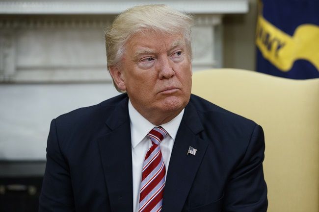 Trump pohrozil, že zruší tlačové brífingy v Bielom dome