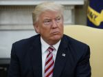 Trump pohrozil, že zruší tlačové brífingy v Bielom dome