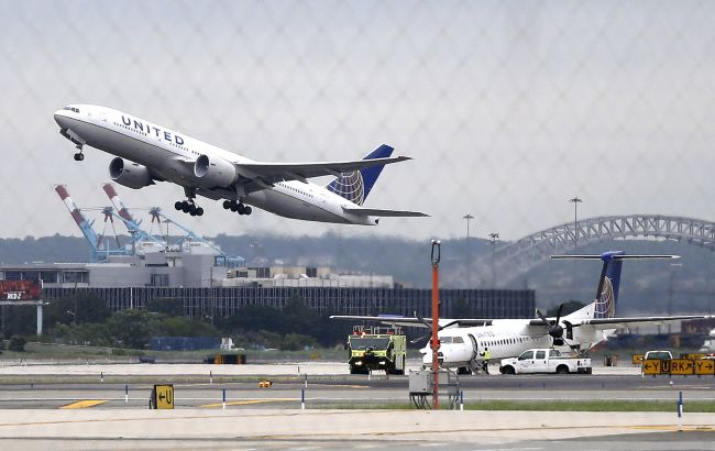Let spoločnosti United Airlines odložili, na palube spozorovali škorpióna