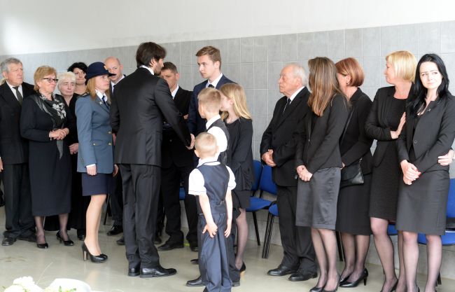 Štát vyplatí príspevok rodinám obetí leteckého nešťastia v Prešove