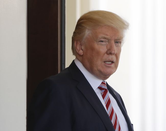 Trump pohrozil vystúpením USA z NATO, ak aliancia nebude napredovať