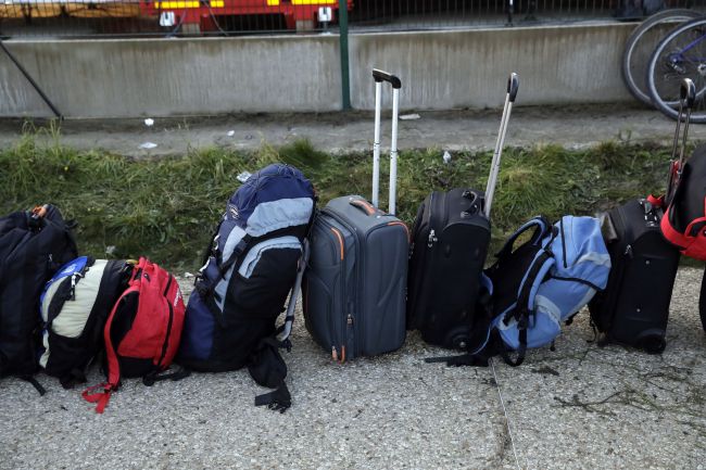 Na autobus stredoškolákov z Maďarska zaútočili v Calais zrejme migranti