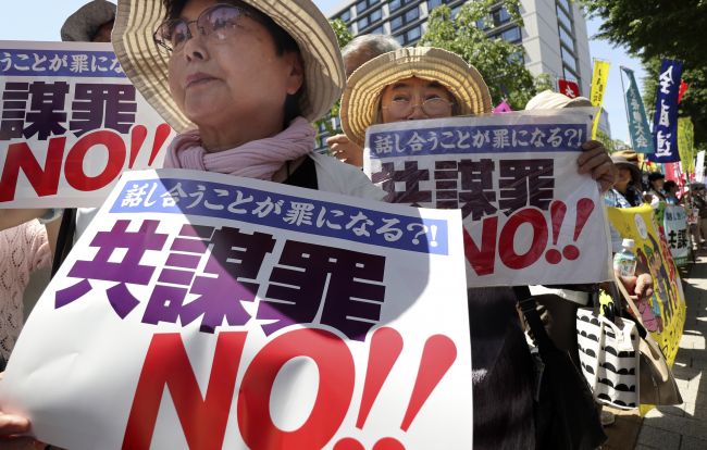 Japonský parlament schválil tzv. konšpiračný zákon, rozširujúci právomoci vlády