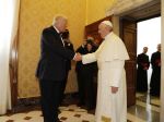 Donald Trump sa stretol vo Vatikáne s pápežom