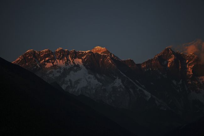 Nepál: Pod vrcholom Mount Everestu zahynuli ďalší štyria horolezci