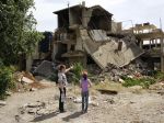 Pri náletoch na východe Sýrie zahynulo najmenej 106 civilistov