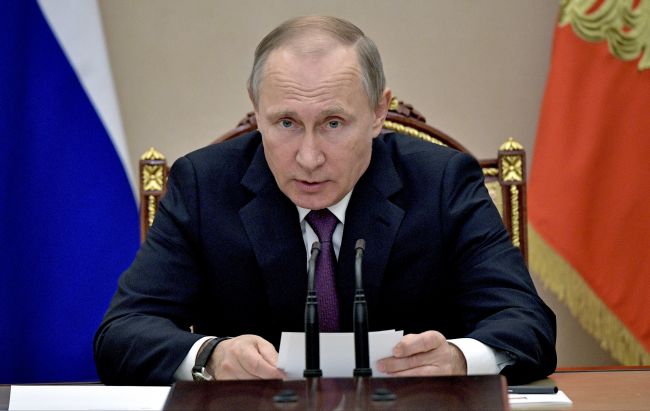 Macron bude s Putinom hovoriť priamo, spornou témou je Sýria a Ukrajina