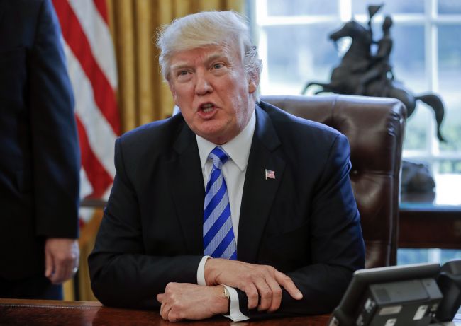 CNN: Trump je nahnevaný, osamelý a nespokojný