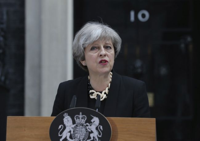 Mayová: Británia musí urobiť v boji proti islamskému extrémizmu oveľa viac