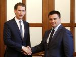 Rusko vedome eskaluje situáciu na Ukrajine, pokúša sa tam o protektorát, tvrdí Klimkin