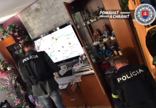 Polícia v prípade falšovania japonských jenov obvinila Radoslava O.